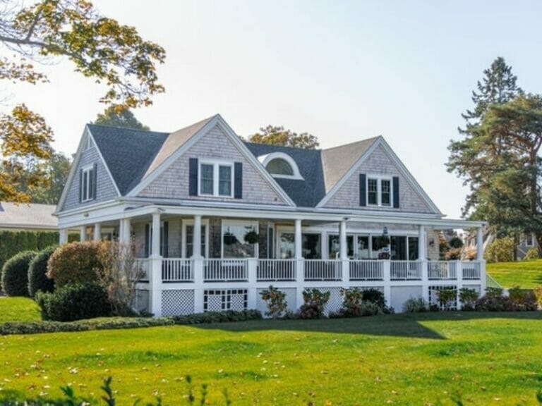 Craftsman style house with porch