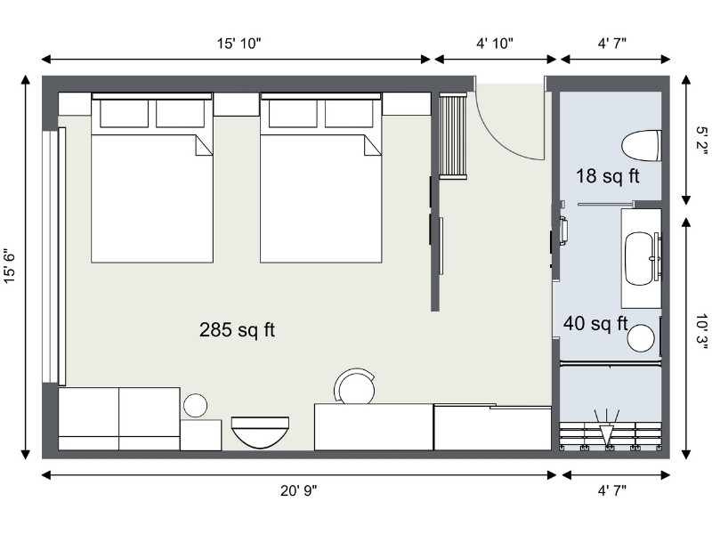 2D floor plan of a 285 sq ft hotel room with two double beds, a sofa, desk, and chair.