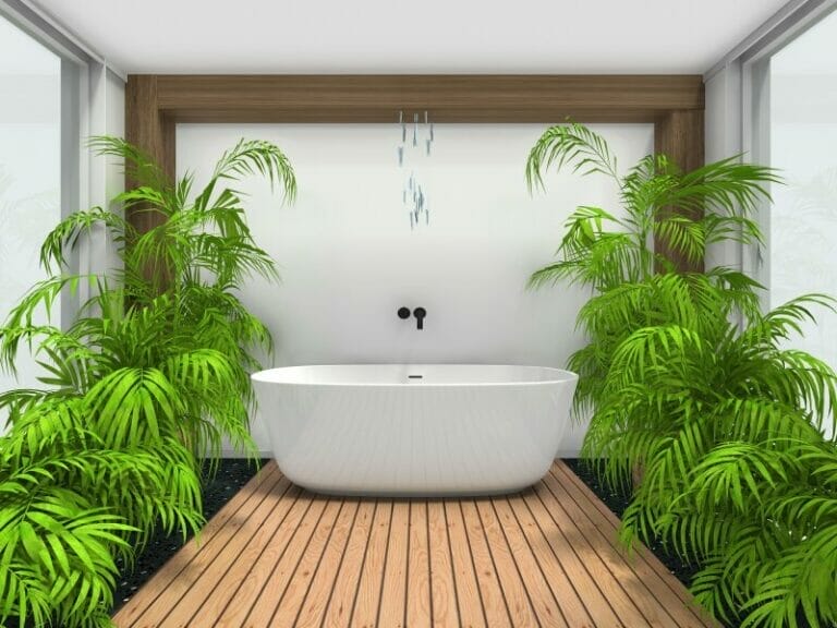 3D-Darstellung eines Badezimmers mit Badewanne, tropischer Regendusche und üppigem Grün neben dem Duschbereich.